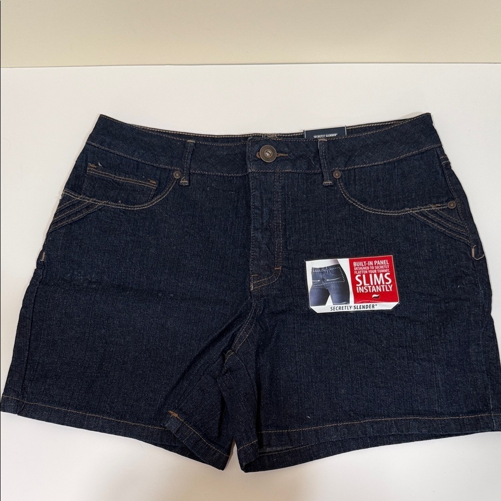 *NWT - St. John's Bay Denim Jean Shorts (sz 12)